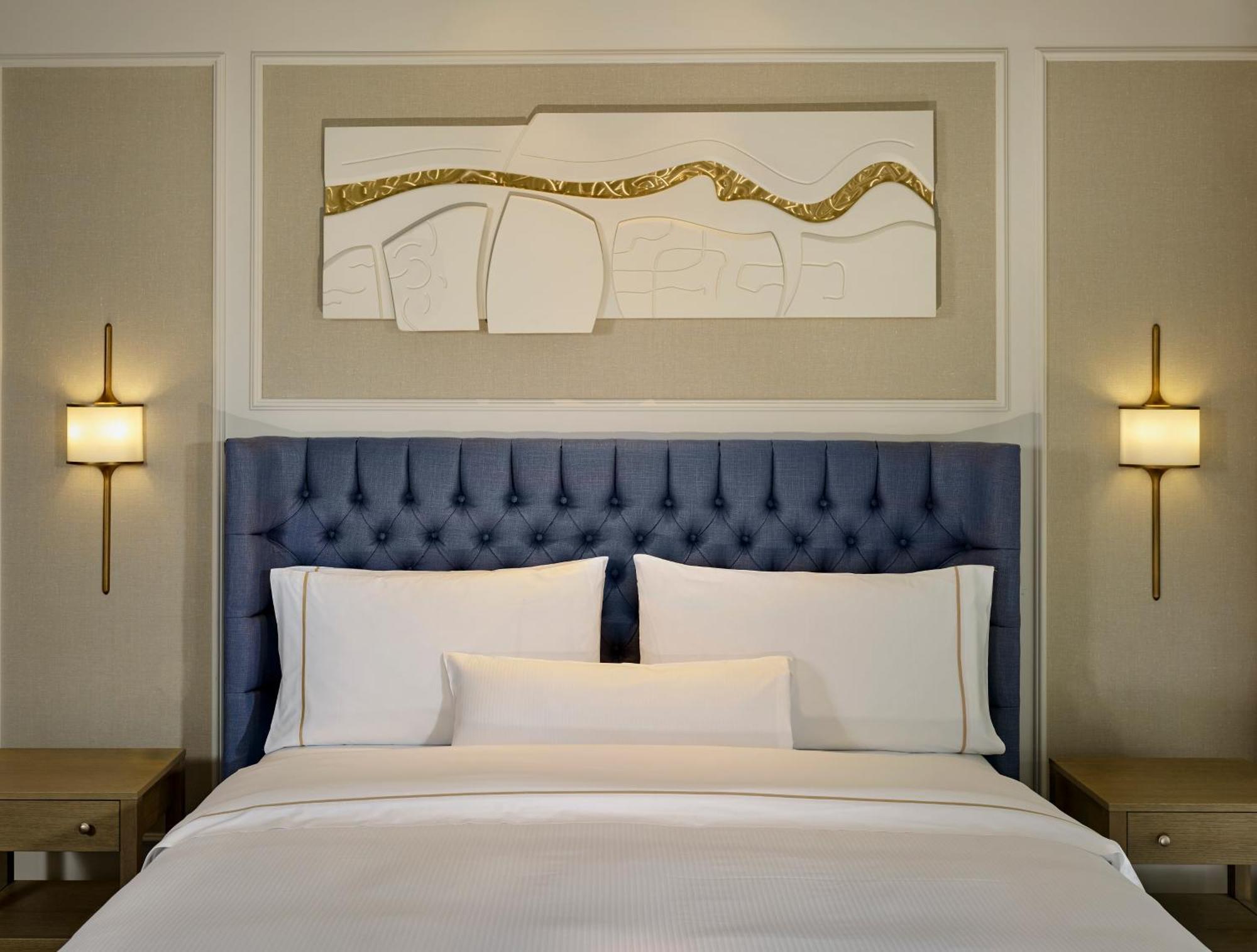 The College Green Dublin Hotel, Autograph Collection Экстерьер фото