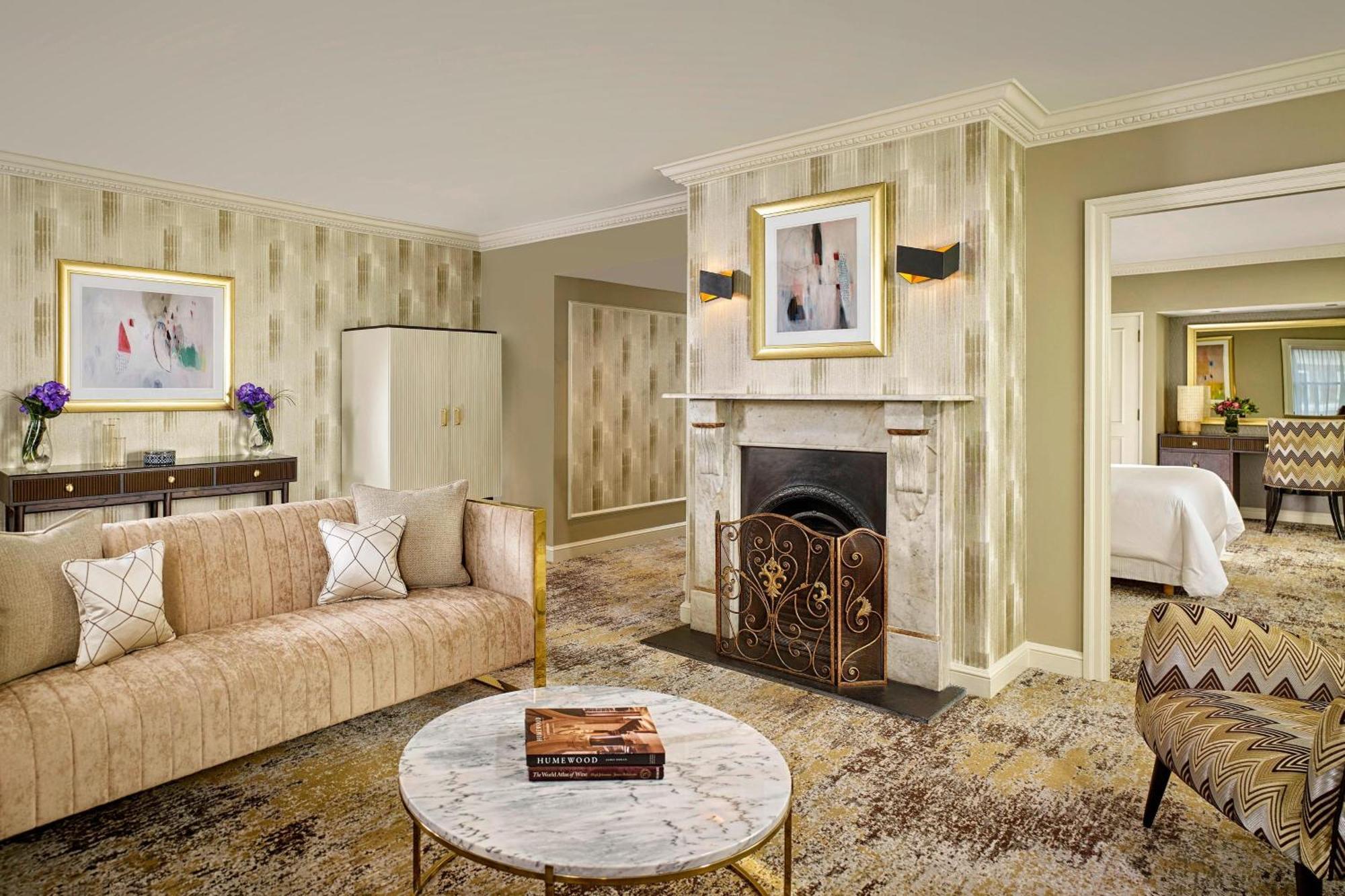 The College Green Dublin Hotel, Autograph Collection Экстерьер фото